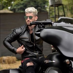 Meet your Posher, Brandon